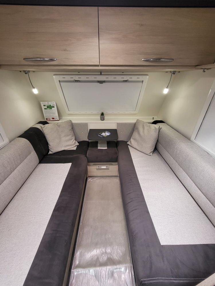 Caravelair Antares 335