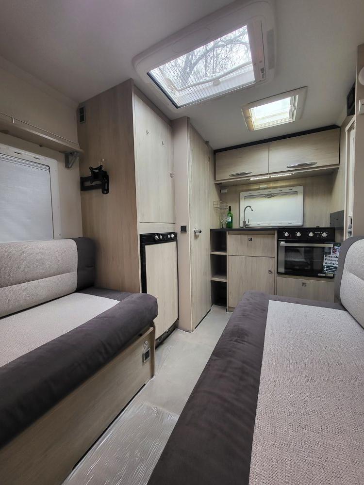 Caravelair Antares 335