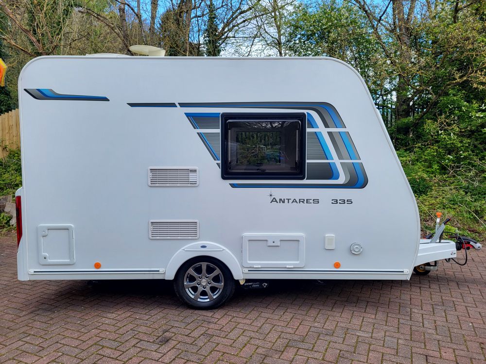 Caravelair Antares 335