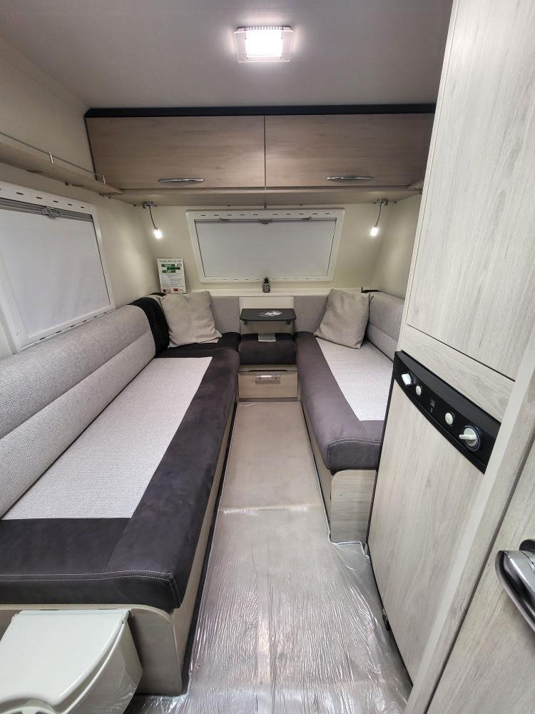 Caravelair Antares 335