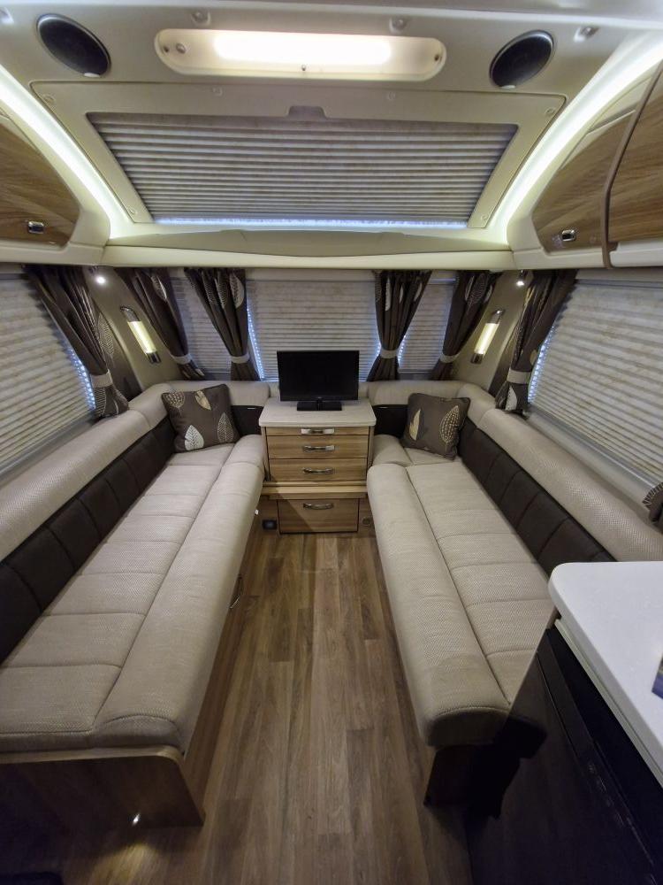 Swift Elegance 565