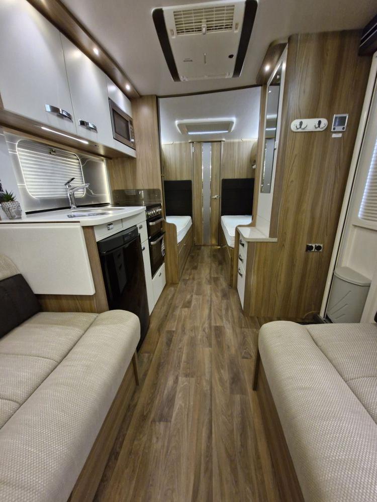 Swift Elegance 565