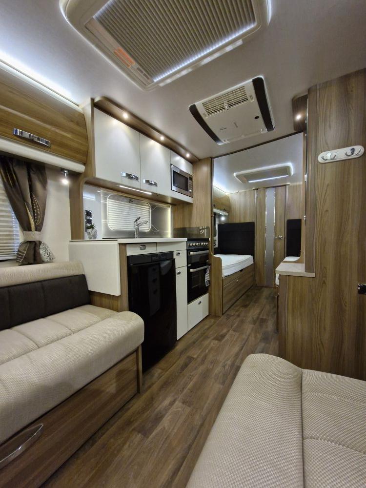 Swift Elegance 565