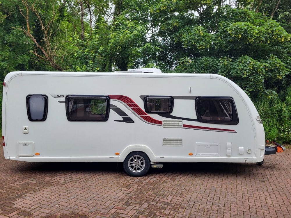 Swift Elegance 565